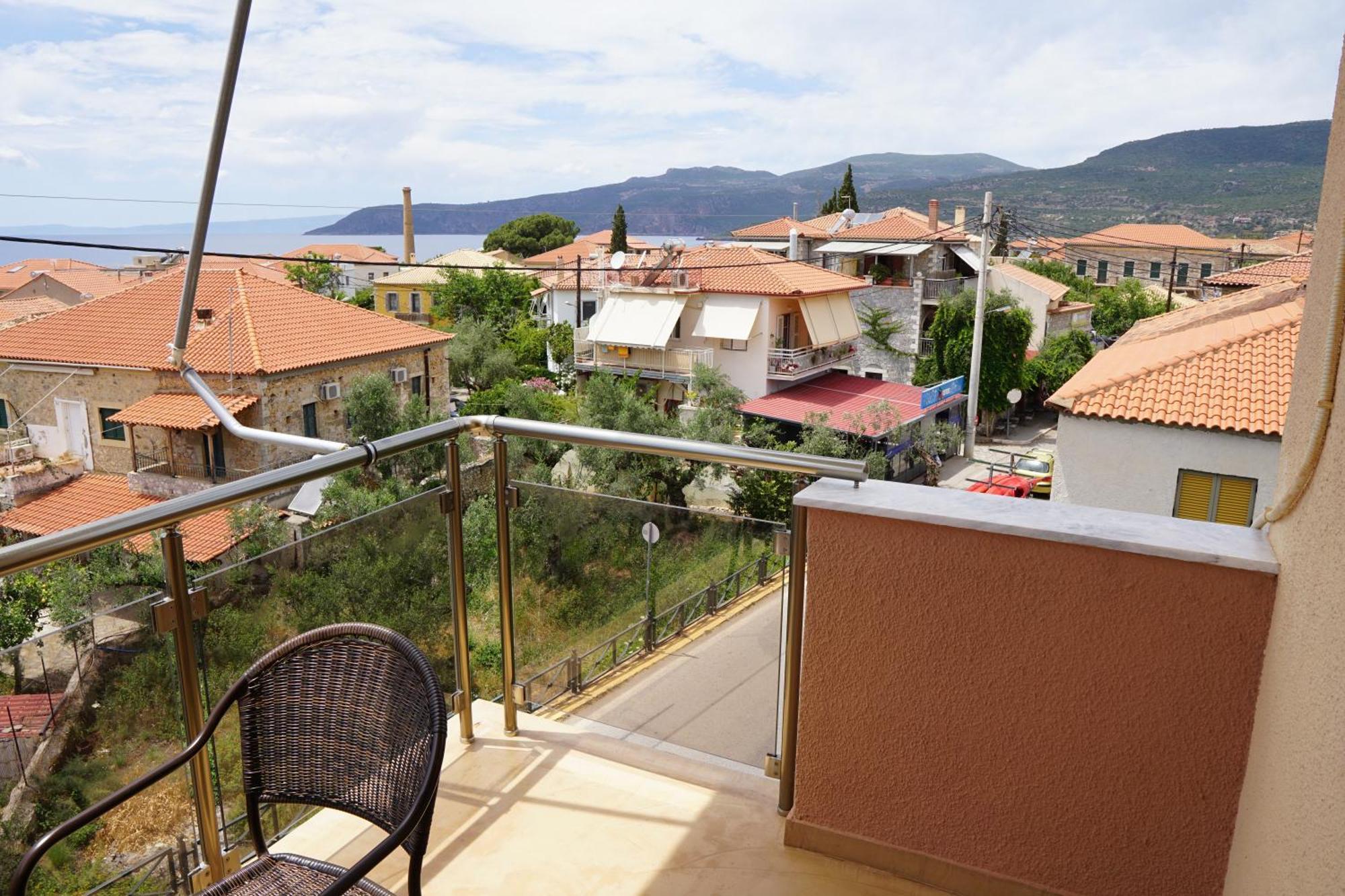 Sea And Sun Apartments 303 Ιδιωτικό Διαμέρισμα Kardhamili Bagian luar foto