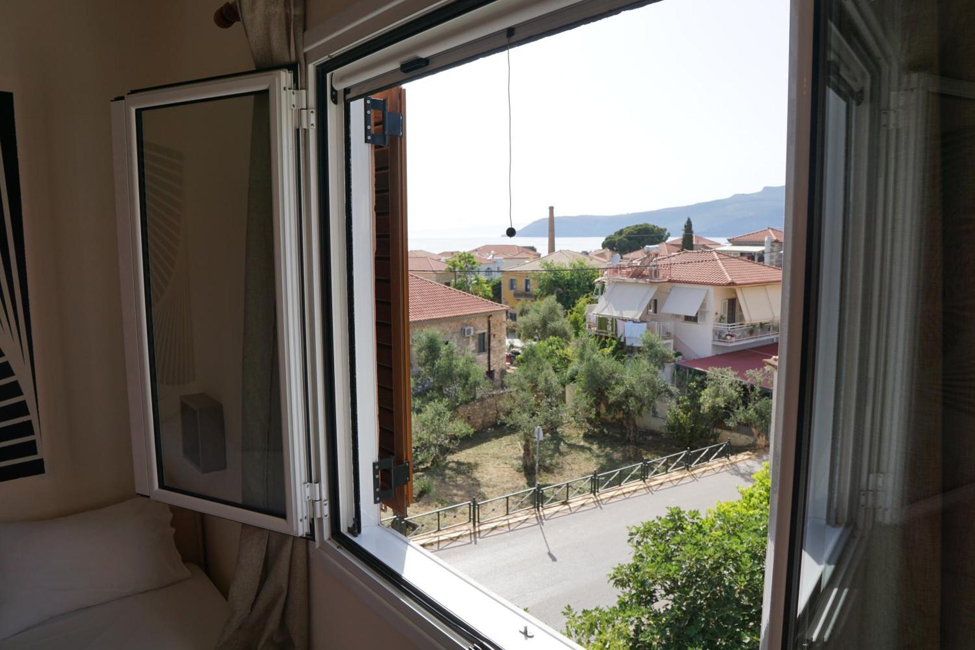 Sea And Sun Apartments 303 Ιδιωτικό Διαμέρισμα Kardhamili Bagian luar foto